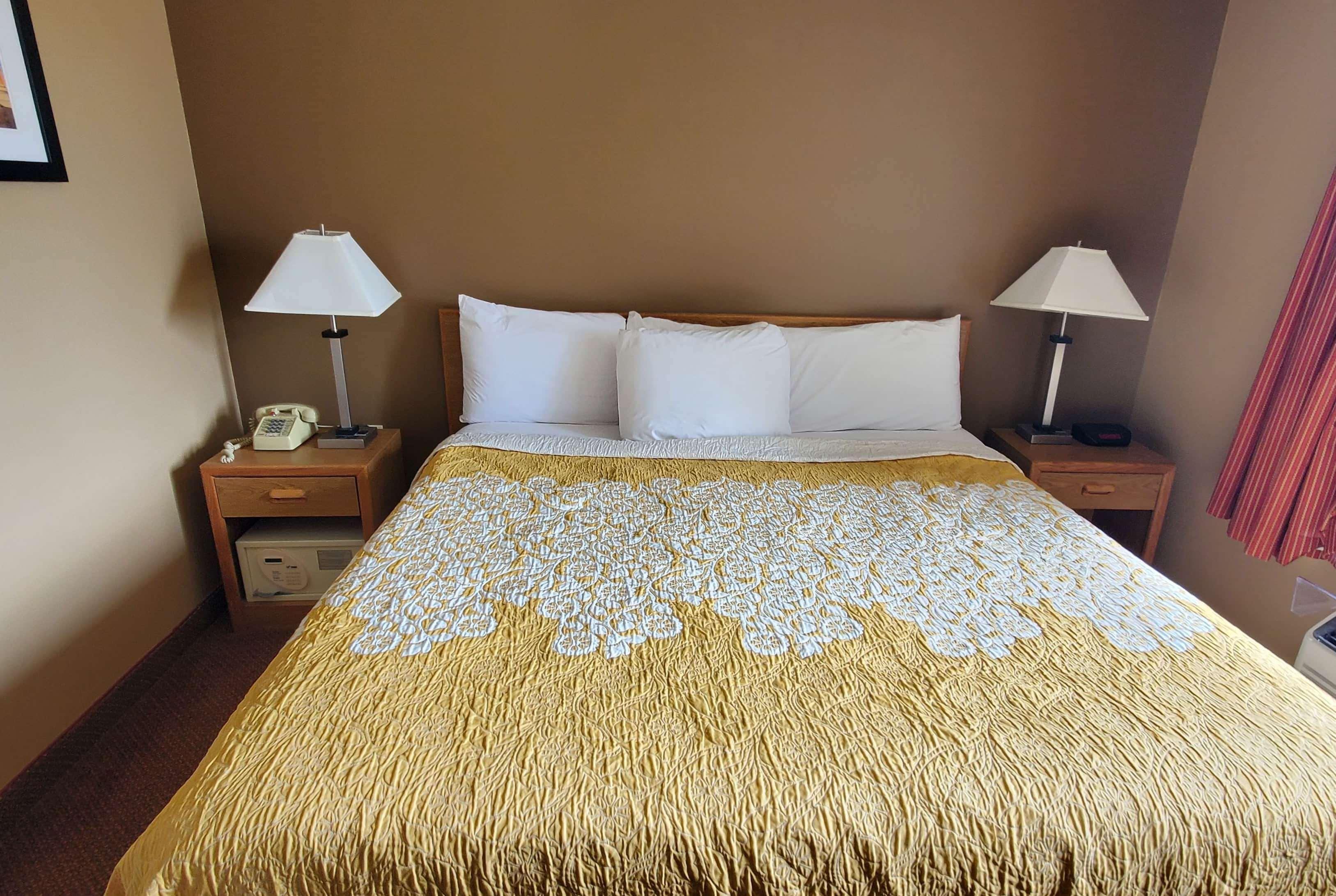 Days Inn By Wyndham Worthington Extérieur photo