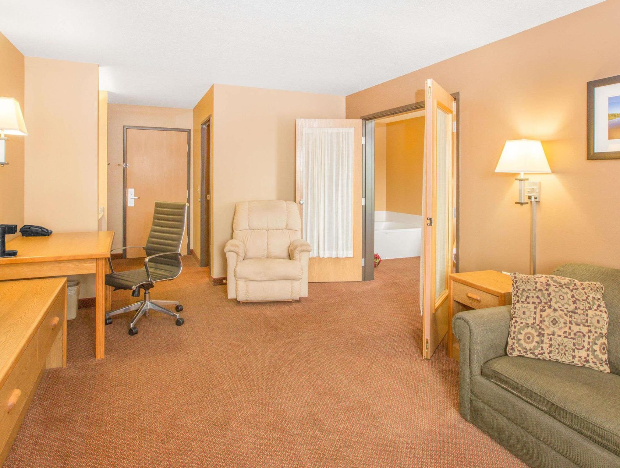 Days Inn By Wyndham Worthington Extérieur photo