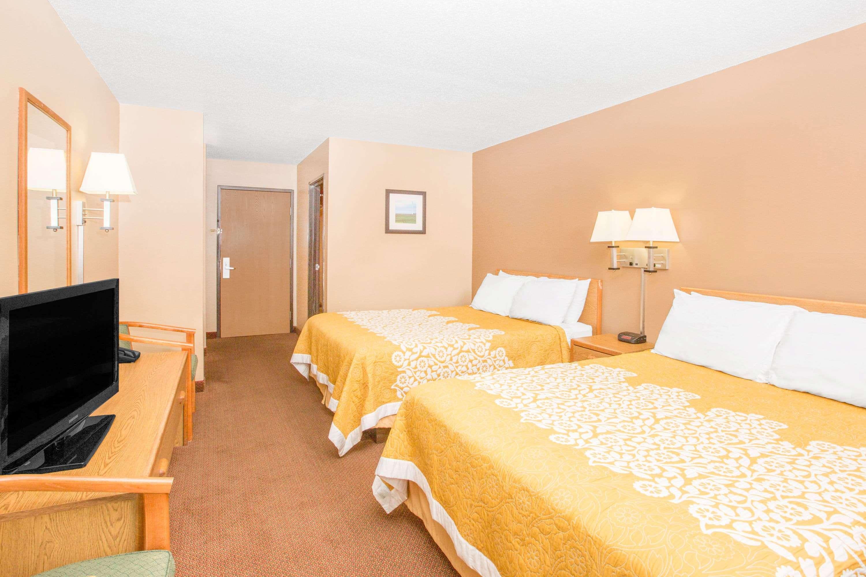 Days Inn By Wyndham Worthington Extérieur photo