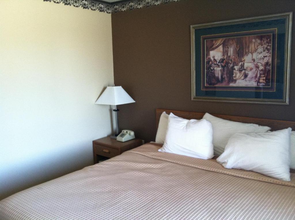Days Inn By Wyndham Worthington Extérieur photo