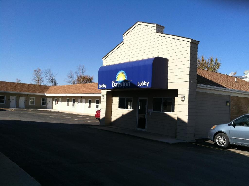 Days Inn By Wyndham Worthington Extérieur photo