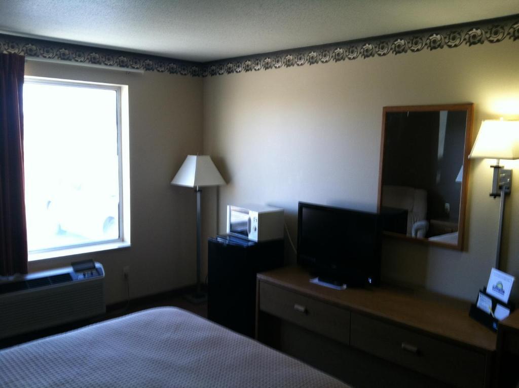 Days Inn By Wyndham Worthington Extérieur photo